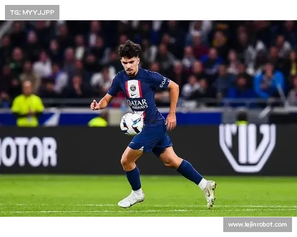 法甲二十一年冠军格局深度解析谁能在未来挑战巴黎霸权地位趋势演